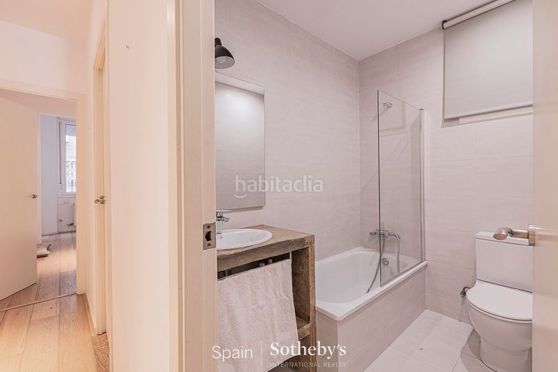 Foto 549060d4-40cd-4931-91cb-e39f31db259d. Apartament a Vila de Gràcia Barcelona