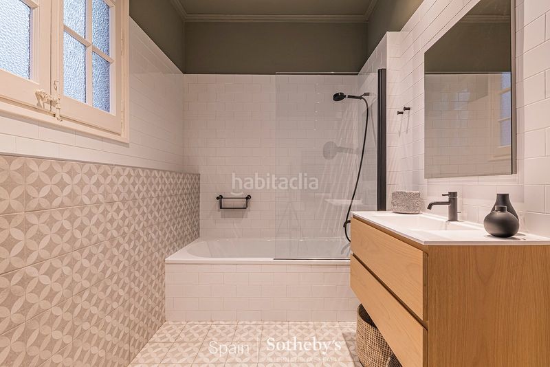 Foto 9bfb5b76-f9d0-404c-badb-4939eb544d6b. Apartament amb calefacció a L´Antiga Esquerra de l´Eixample Barcelona