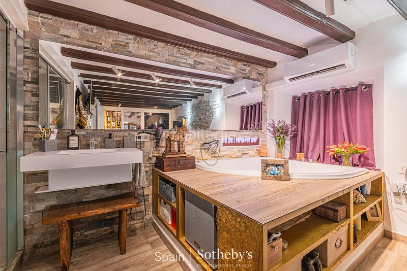 Foto 2f4fc6cd-2305-4eda-a24b-c0938c31f0e6. Apartament a St. Pere - Sta. Caterina - El Born Barcelona