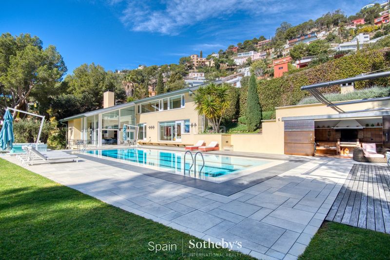 Foto d9ad0895-c7d9-43b2-bbff-d8ed6331f947. Casa amb aparcament piscina a Fornells-Aiguablava Begur