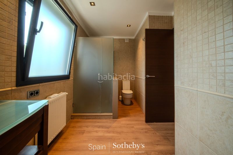 Foto fc7a8540-9853-436d-b8b8-f9e1d7ee9023. Maison avec chauffage parking piscine dans Peralada