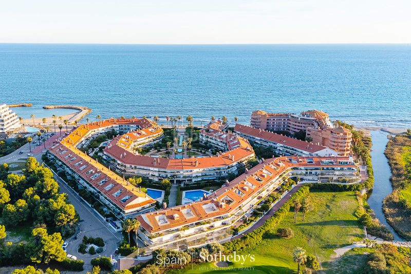 Foto 417699c8-f706-4b28-b97c-f1ecbf0aaa6f. Àtic amb calefacció aparcament piscina a Can Girona - Terramar - Vinyet Sitges