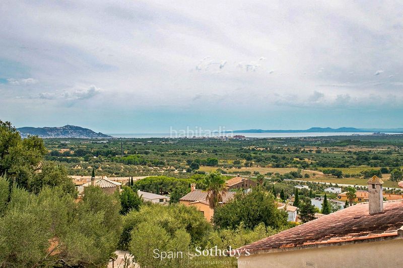 Foto 1739cab9-7484-4f4d-b170-33514c0f7c1e. Casa amb aparcament piscina a Palau-saverdera
