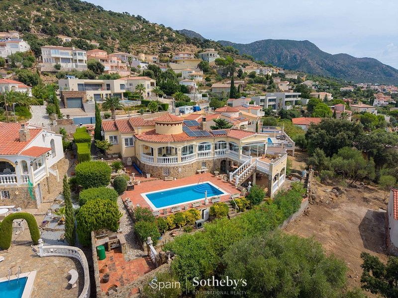 Foto 6f7ba2c0-f6ff-4ced-86a3-6d7a9fac19d8. Casa amb aparcament piscina a Palau-saverdera
