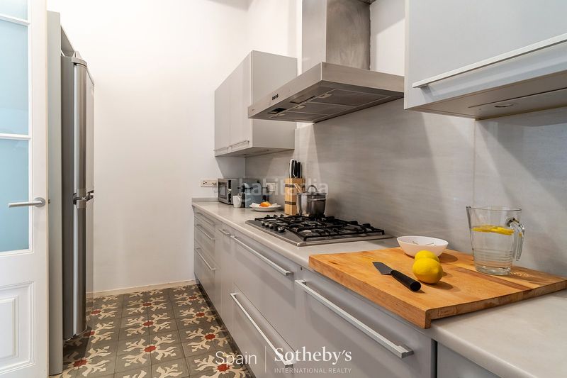 Foto 6a5b4947-f573-4250-af8c-98ce8e0640c7. Apartament amb calefacció a Dreta de l´Eixample Barcelona