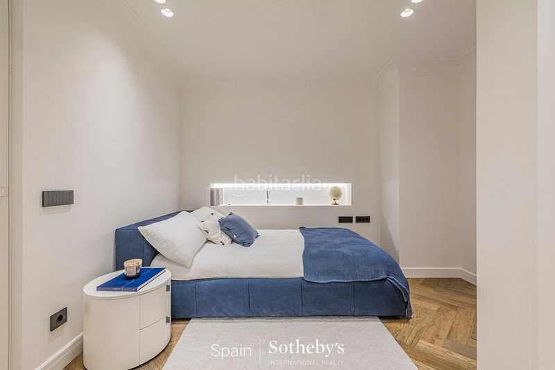 Foto 98858960-d171-4966-a610-d4ebfa41be6c. Piccolo appartamento con riscaldamento parcheggio in Barcelona