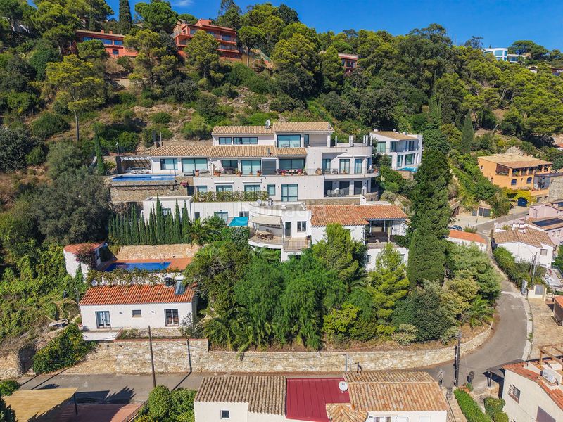 Foto a0fcb2d2-8ea5-4fa6-b8f9-eb08294aaf8e. Haus mit heizung parking pool in Fornells-Aiguablava Begur