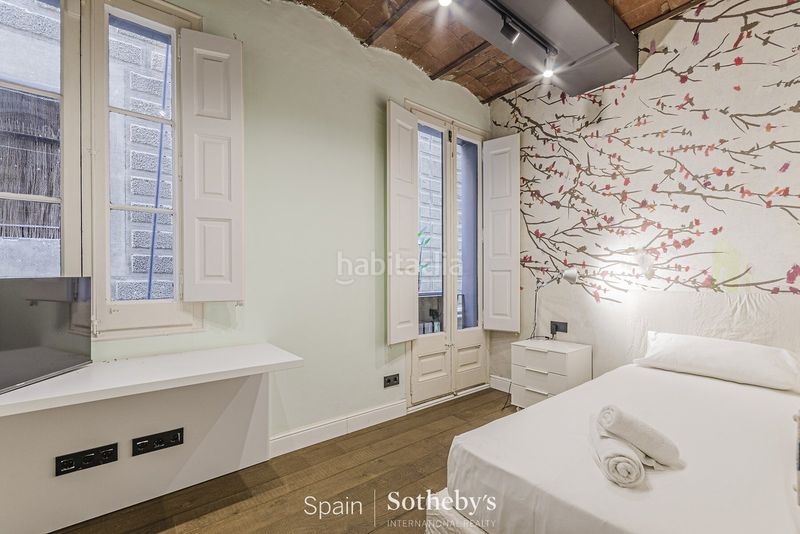 Foto 7402b0da-45f3-4538-bd17-c035906cedba. Apartament amb calefacció a St. Pere - Sta. Caterina - El Born Barcelona