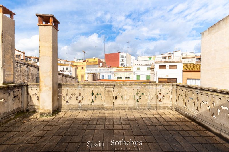 Foto 06e41f78-8d71-4972-b263-24d011bc4acc. Casa a Centre Masnou (El)