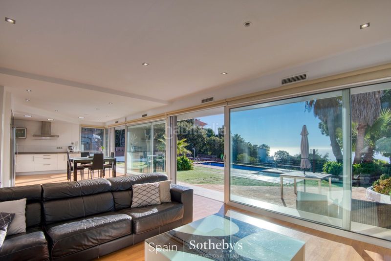 Foto 12e19b86-e9ee-48e2-a4ad-f9abcfc47fa9. Casa amb calefacció aparcament piscina a Roca Grossa Lloret de Mar