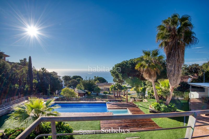 Foto 8e3702aa-3b3a-4711-bf02-2d6f54fed877. Casa amb calefacció aparcament piscina a Roca Grossa Lloret de Mar
