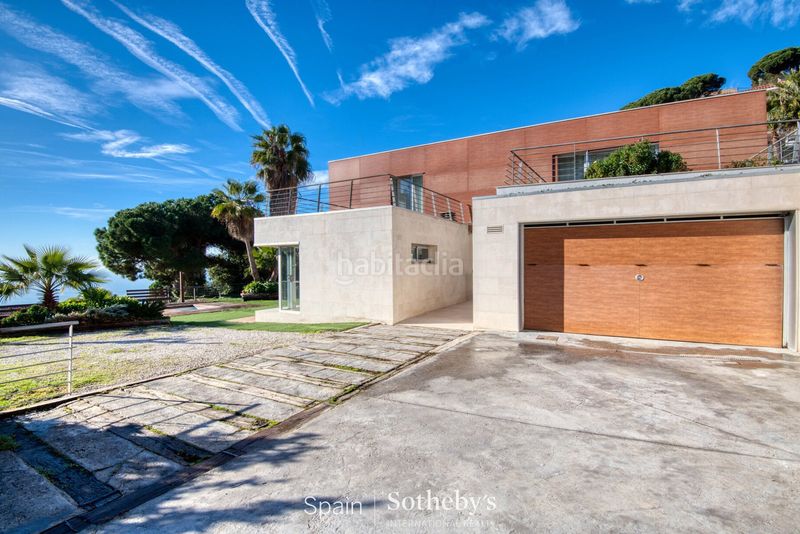 Foto d0b76b32-1c9d-42df-be14-621eec8b8995. Casa amb calefacció aparcament piscina a Roca Grossa Lloret de Mar