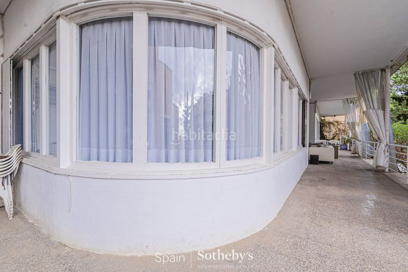 Foto ba30c820-10c7-423b-b538-05e4ee5830ca. Casa amb calefacció aparcament piscina a La Salut Barcelona