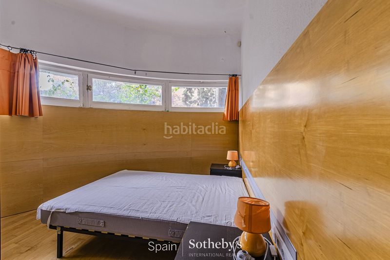 Foto d4046b46-0dca-461c-bee4-b31729703261. Casa amb calefacció aparcament piscina a La Salut Barcelona