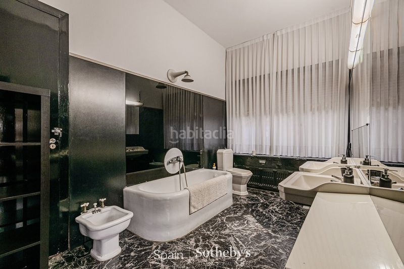 Foto e00d0ce9-a10d-4727-be20-f25cc95221ae. Casa amb calefacció aparcament piscina a La Salut Barcelona