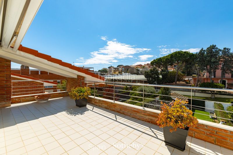 Foto 3cb1c213-51f5-4443-aabd-899027a9b84b. Casa amb calefacció aparcament piscina a Alella
