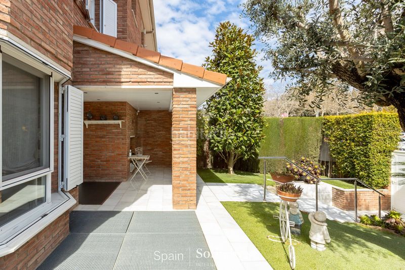 Foto 80550e8d-e4f2-4985-a969-4d13136e27bb. Casa amb calefacció aparcament piscina a Alella