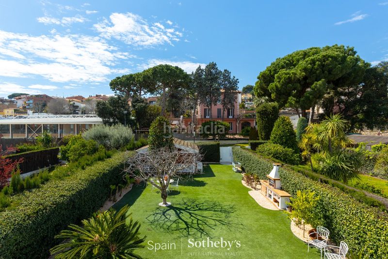 Foto f530d712-fb9d-45e6-819d-f8ca923fb77c. Casa amb calefacció aparcament piscina a Alella