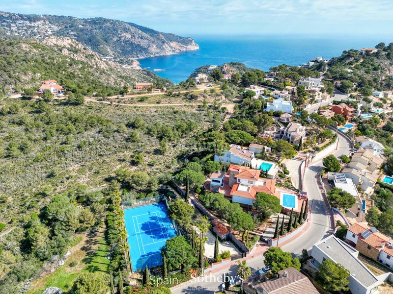 Foto 4faad812-c9bb-45c5-8c09-9e8e09638416. Casa amb calefacció aparcament piscina a Fornells-Aiguablava Begur
