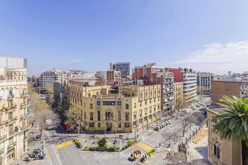 Foto 16fb7cc8-620a-4ac5-a88c-7ff4c41b410c. Àtic amb calefacció piscina a Dreta de l´Eixample Barcelona