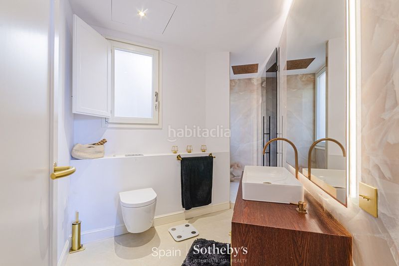 Foto 55df50ce-0a6c-41d2-854d-a3d341bb30c7. Àtic amb calefacció piscina a Dreta de l´Eixample Barcelona