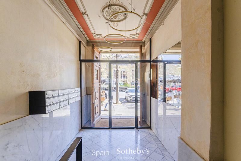 Foto c99c7899-c135-4cf6-913b-9705675ee654. Àtic amb calefacció piscina a Dreta de l´Eixample Barcelona