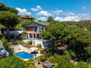 House  Joan colom i augusti. Casa entre el mar y las montañas con lic. turística en arenys de