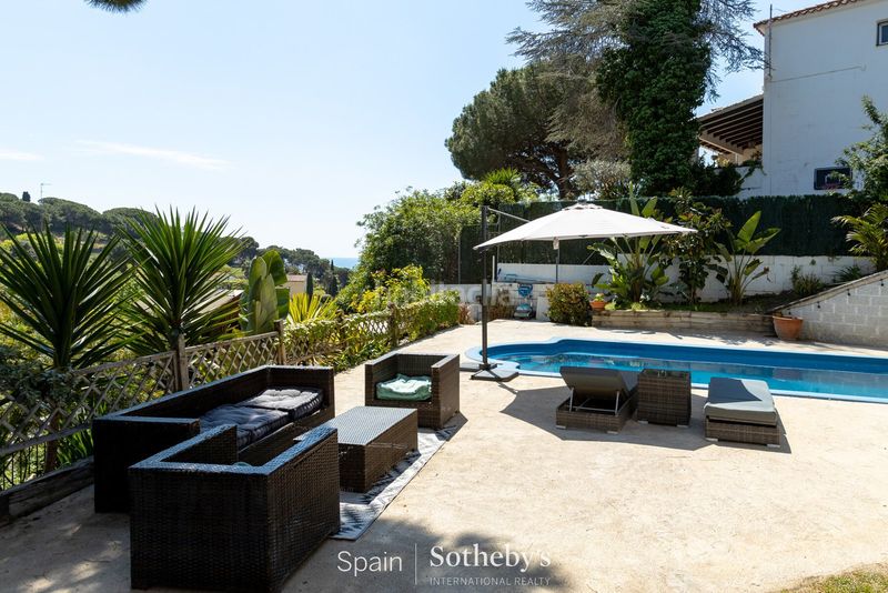Foto 7268d957-fa7f-4405-af11-e8c5a3397387. Casa amb calefacció aparcament piscina a Urbanitzacions Arenys de Mar