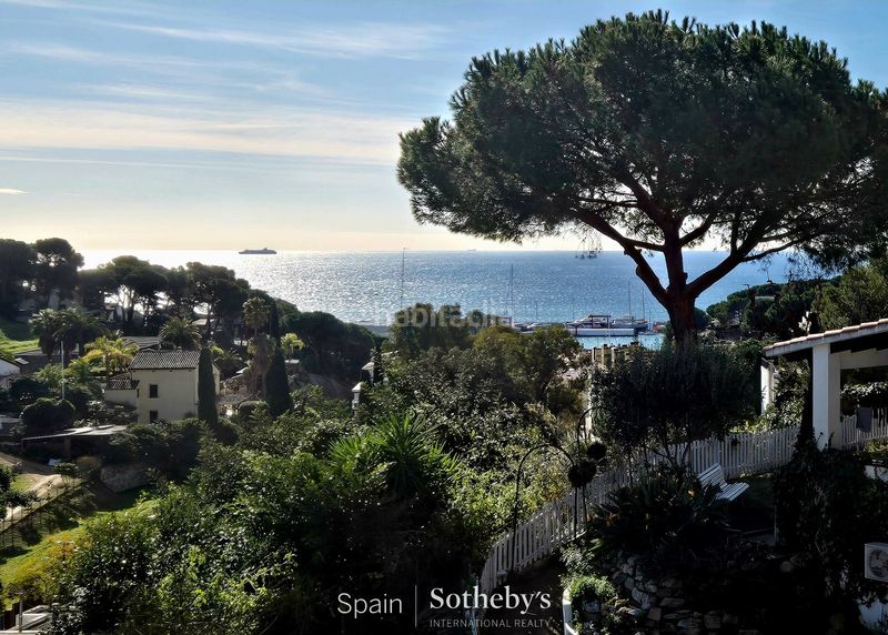 Foto d754b6fc-44e4-4354-8a05-79d8a0e11f33. Casa amb calefacció aparcament piscina a Urbanitzacions Arenys de Mar