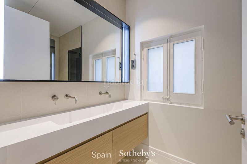 Foto 01a9dd65-594d-4ea6-ac72-fda500e7cd9d. Apartament amb calefacció a Dreta de l´Eixample Barcelona