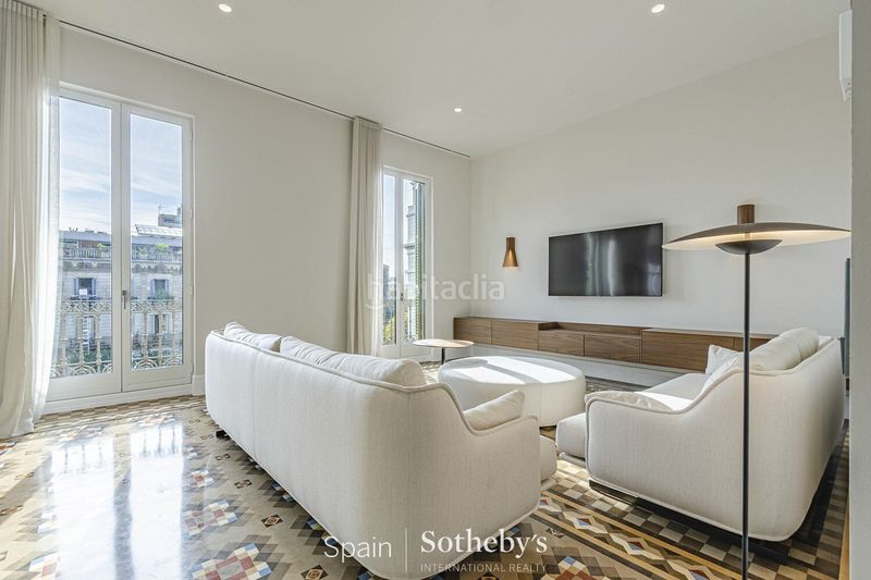 Foto 1d66640f-7f11-4caa-b312-77b859f81d47. Apartament amb calefacció a Dreta de l´Eixample Barcelona