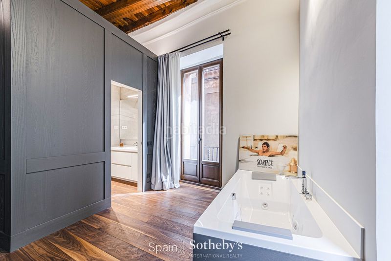 Foto fe8b1591-9430-4774-8ef3-5171bbc6da77. Apartament amb calefacció a St. Pere - Sta. Caterina - El Born Barcelona