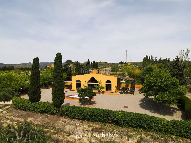 Foto c07c5350-d948-4f39-94de-a57baccdc647. Casa amb calefacció aparcament piscina a Castellví de la Marca