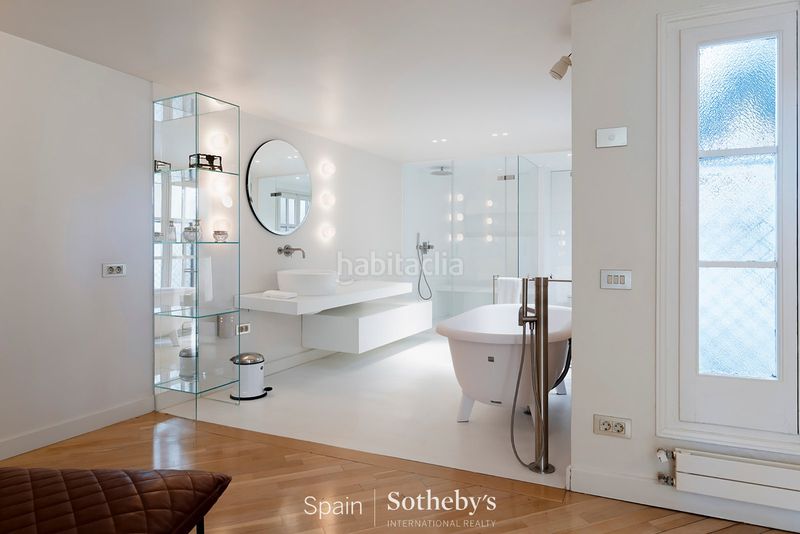 Foto b2fcfff1-b852-4a72-94e8-37550e3cb235. Apartament amb calefacció a Dreta de l´Eixample Barcelona