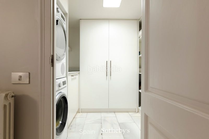 Foto d2a54351-9683-4dd2-9337-238325db7ba8. Apartament amb calefacció a Dreta de l´Eixample Barcelona