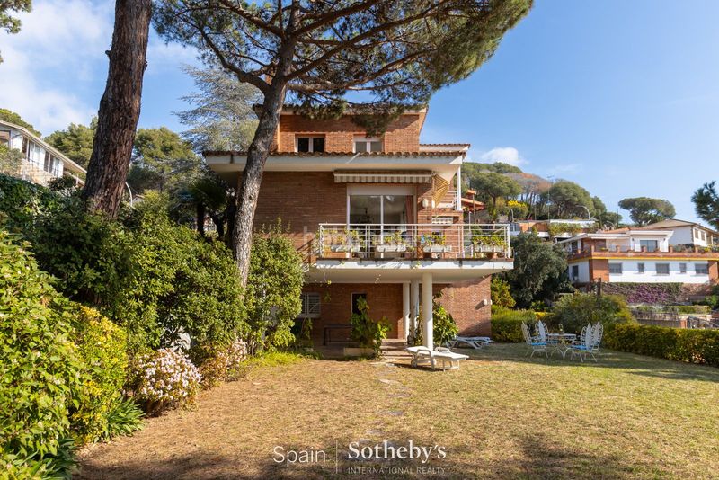 Foto c439ec19-c0ea-4aa4-9e1e-cc59ab9dbef0. Casa amb calefacció aparcament a Urbanitzacions Mataró