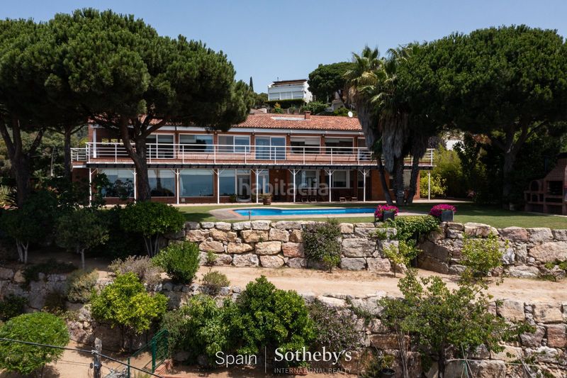 Foto 15259e79-96c8-4720-8285-888053d1199a. Casa amb calefacció aparcament piscina a Cabrils