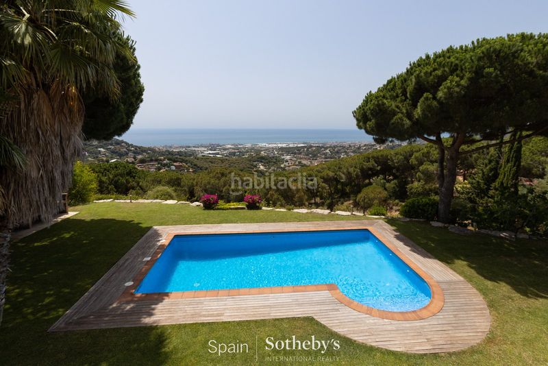 Foto 4553ba3f-0ab5-41b6-9d47-44d9004fa098. Casa amb calefacció aparcament piscina a Cabrils