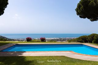 Maison à Cabrils. Villa con piscina en una ubicación insuperable en cabrils