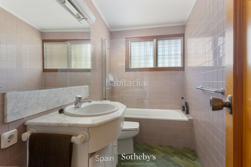 Foto 54000c05-2302-42c1-bf67-3edae909ae94. Casa amb calefacció aparcament piscina a Urbanitzacions Sant Pol de Mar