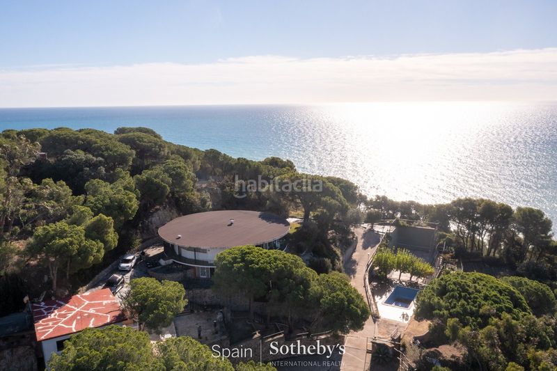 Foto bb8891eb-1bce-4c89-bd5d-f1b7e76fdcab. Casa amb calefacció aparcament piscina a Urbanitzacions Sant Pol de Mar