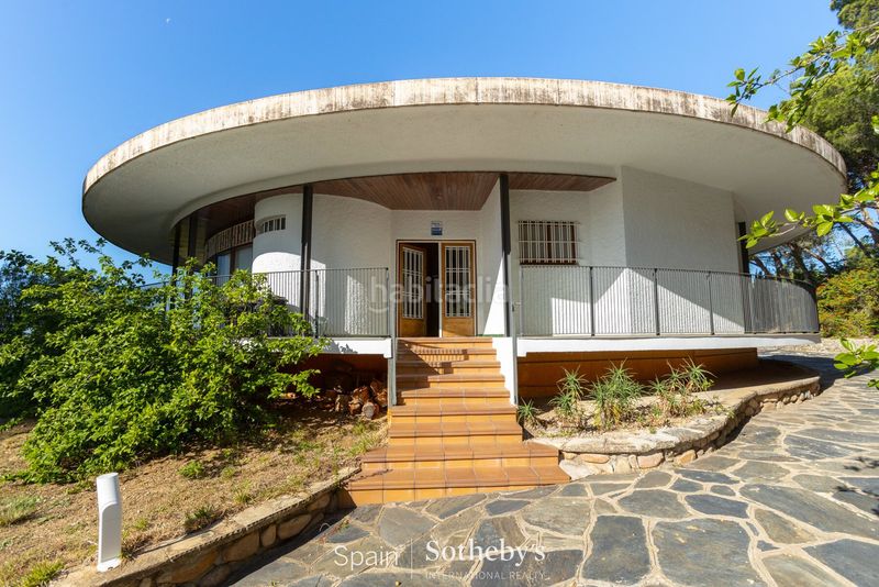 Foto caeb972b-f259-4727-af85-43964ed85a08. Casa amb calefacció aparcament piscina a Urbanitzacions Sant Pol de Mar