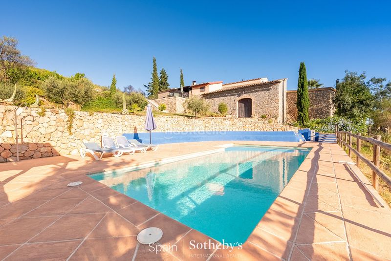 Foto 3bb30334-9914-47c2-9cf2-a83a725b3b71. Casa amb calefacció aparcament piscina a Torrelles de Foix