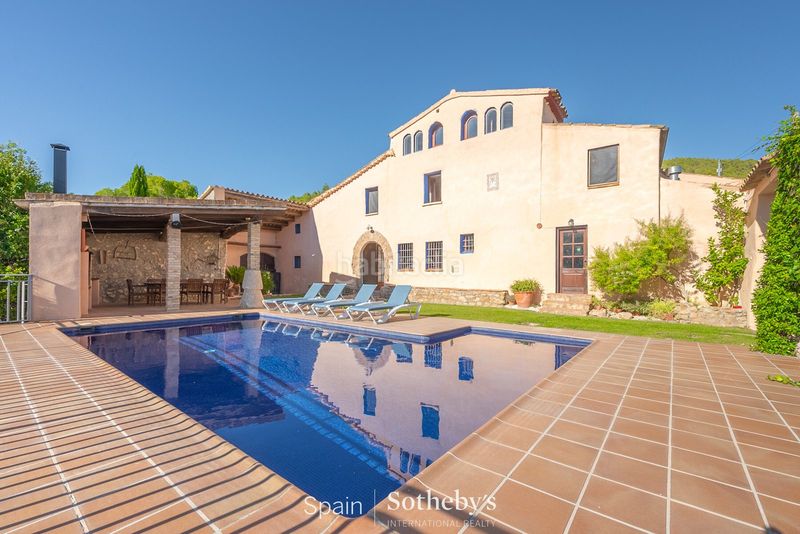 Foto 4b6cc537-2e3a-4f70-a12d-c1e9e7dc3b5a. Casa amb calefacció aparcament piscina a Torrelles de Foix