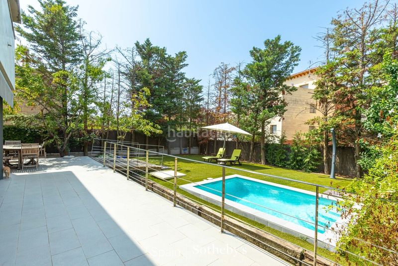 Foto 45b4339d-726b-44a5-b748-72964e095f6d. Casa amb calefacció aparcament piscina a Alella