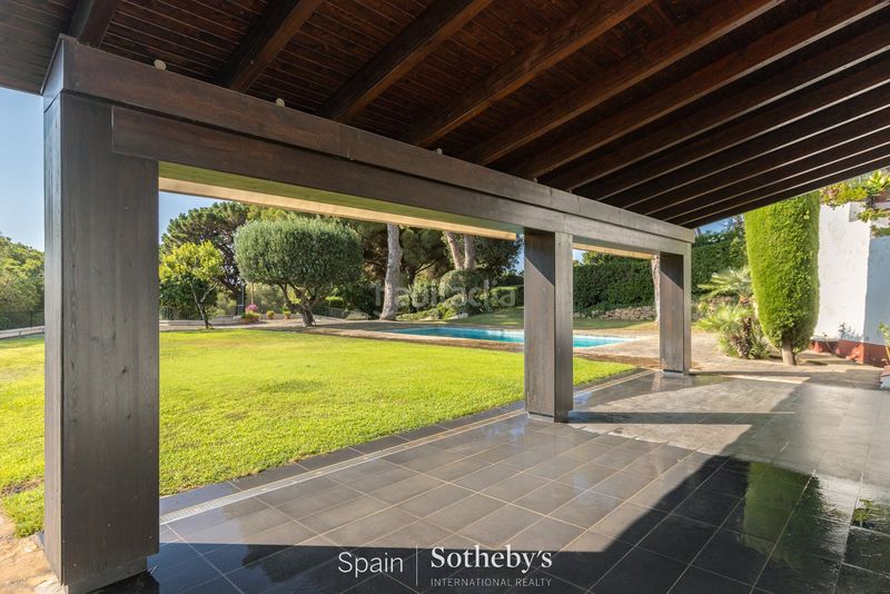 Foto 623d1691-8a49-49ca-b25c-4ef3ff5e4576. Casa amb calefacció aparcament piscina a Canafort-El Puntó Sant Andreu de Llavaneres