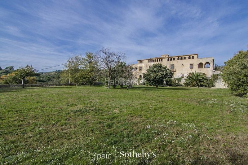 Foto 78b6fd5a-737a-41f7-9fe0-9dc5cad29e54. House in carretera de montcada i reixac s/n in Canyet Badalona