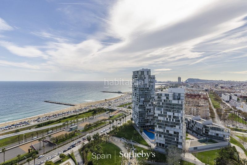 Foto 919a23c7-a146-48dc-8d4c-99b7598f1edb. Àtic amb calefacció aparcament piscina a Provençals del Poblenou Barcelona