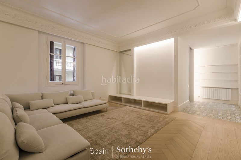 Foto 82a3d705-e138-4a36-bb5b-e1c9dc7574a2. Apartament amb calefacció a St. Pere - Sta. Caterina - El Born Barcelona