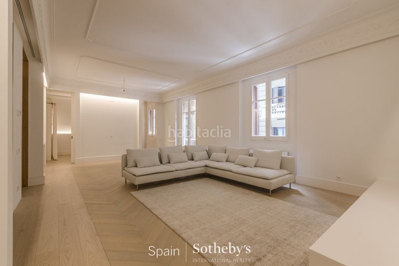 Foto 9d3ca23b-3063-4b4a-9400-295685898fb9. Apartament amb calefacció a St. Pere - Sta. Caterina - El Born Barcelona